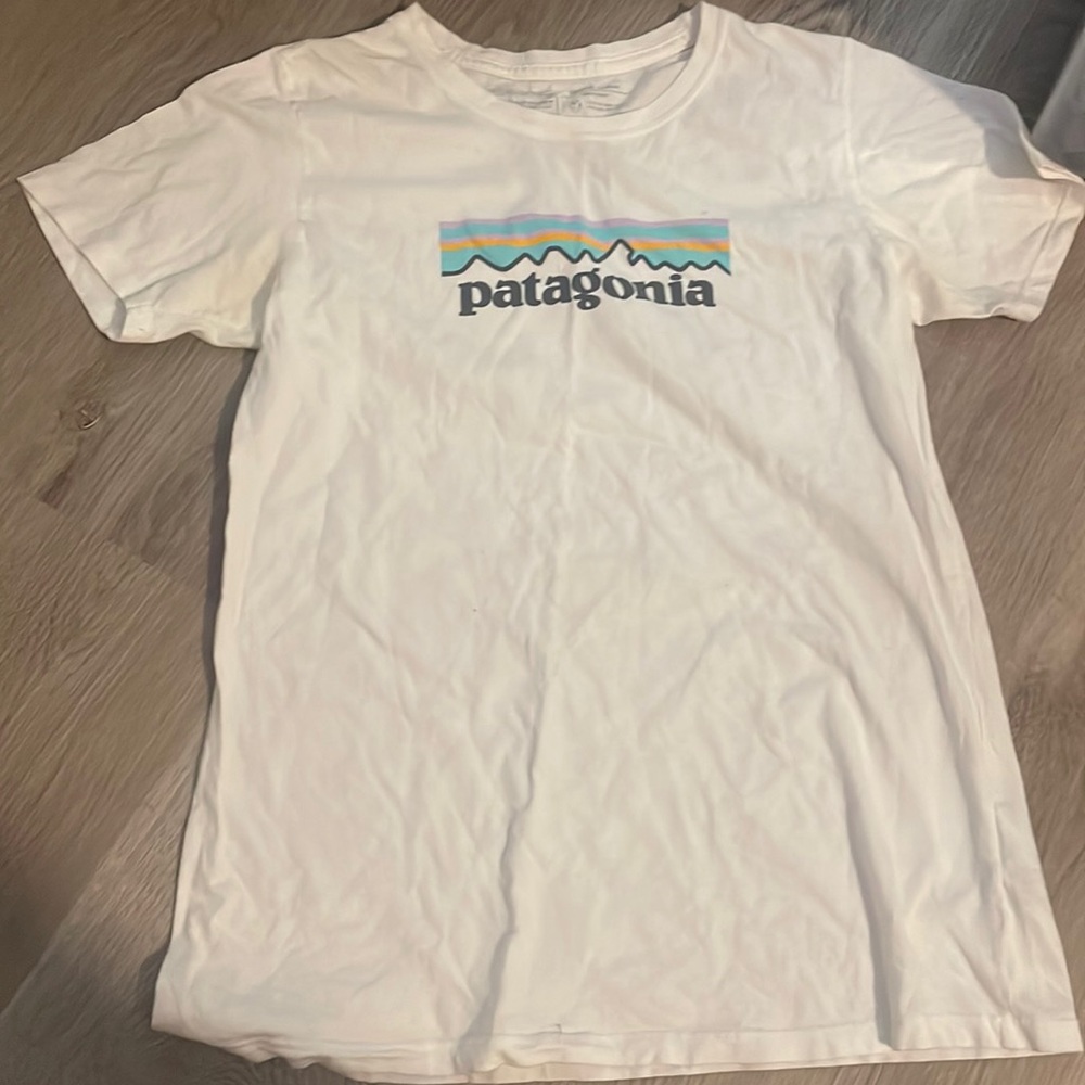 thrifted patagonia shirt